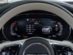 Bentley Bentayga 4.0T V8 Long Wheelbase - ფოტო 13
