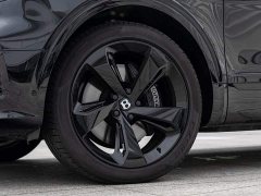Bentley Bentayga 4.0T V8 Long Wheelbase - ფოტო 8