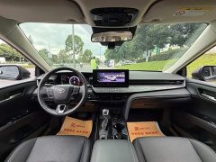 Toyota Camry 2.0L GVP Luxury - ფოტო 11