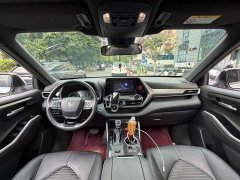 Toyota Crown Venza 2021 2.5L HEV AWD Luxury - ფოტო 13
