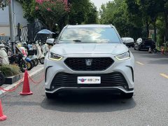 Toyota Crown Venza 2021 2.5L HEV AWD Luxury - ფოტო 2