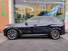 BMW X5 xDrive 30Li Luxury M Sport Package - ფოტო 3