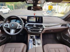 BMW 5 Series 525Li M Sport Package - ფოტო 10