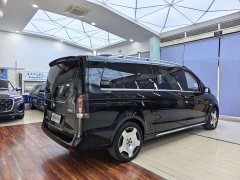 Mercedes-Benz V-Class 2024 V 300 L Long Wheelbase Luxury Edition - ფოტო 19