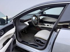 Lotus EMEYA 2025 600 Touring - ფოტო 9