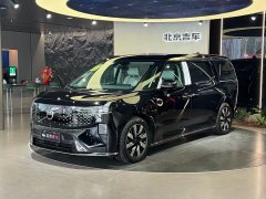 Volvo EM90 2025 Ultra six-seater - ფოტო 1