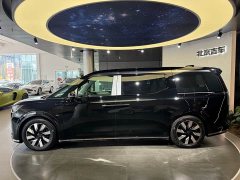 Volvo EM90 2025 Ultra six-seater - ფოტო 5