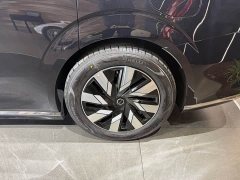Volvo EM90 2025 Ultra six-seater - ფოტო 9