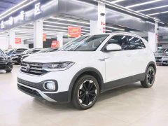 Volkswagen Touran 2023 200TSI DSG Smart Connected Edition - ფოტო 1