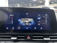 Hyundai Elantra 1.5L CVT Luxury - ფოტო 8