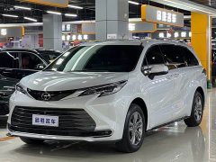Toyota Sienna 2024 2.5L Hybrid AWD Premium - ფოტო 1