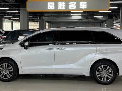 Toyota Sienna 2024 2.5L Hybrid AWD Premium - ფოტო 4