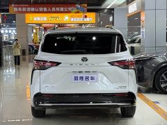 Toyota Sienna 2024 2.5L Hybrid AWD Premium - ფოტო 5