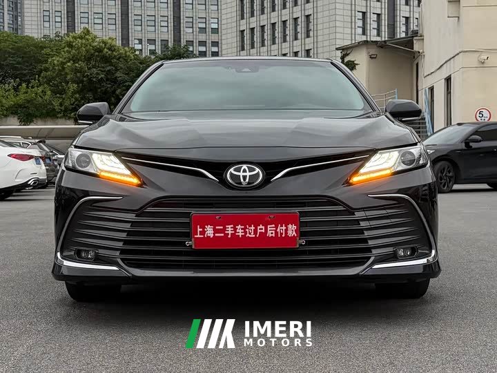 Toyota Camry 2.0G Luxury