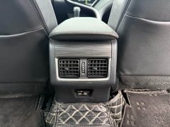 Toyota Camry 2021 2.0G Luxury - ფოტო 16