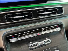 Mercedes-Benz V-Class V 300 L Long Wheelbase Luxury Edition - ფოტო 11