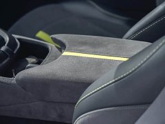 Aston Martin V8 Vantage 4.0T V8 F1 Edition Coupe - ფოტო 12