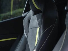 Aston Martin V8 Vantage 4.0T V8 F1 Edition Coupe - ფოტო 15