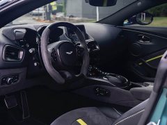 Aston Martin V8 Vantage 4.0T V8 F1 Edition Coupe - ფოტო 9