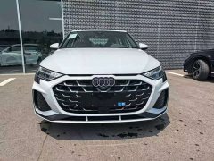 Audi A3 Sportback 35TFSI Prestige - ფოტო 2