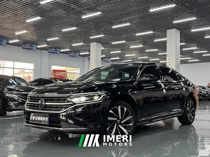Volkswagen Passat 330TSI Prestige - ავტომობილი ჩინეთიდან