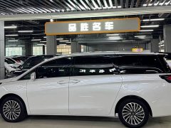 Buick GL8 New Energy Lusang Respect Edition - photo 3