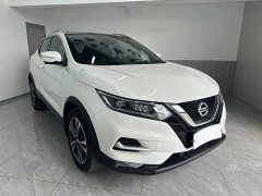 Nissan Qashqai 2.0L CVT XV Premium Luxury - ფოტო 2