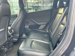 Tesla Model Y Rear-Wheel Drive - ფოტო 10