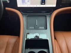 AITO M9 Extended Range Ultra 52kWh 6-Seater - ფოტო 15