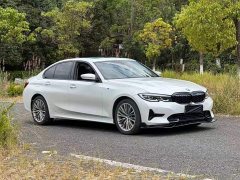 BMW 3 Series 320i M Sport Package - ფოტო 1