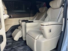 Toyota Alphard 2024 Hybrid 2.5L Premium Edition - ფოტო 4
