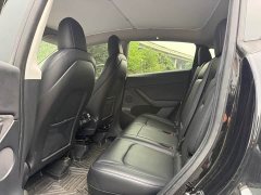 Tesla Model Y Rear-Wheel Drive - ფოტო 11
