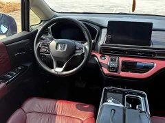 Honda Elysion 2.0L e:HEV Classic - ფოტო 12