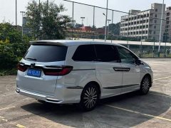 Honda Elysion 2.0L e:HEV Classic - ფოტო 7
