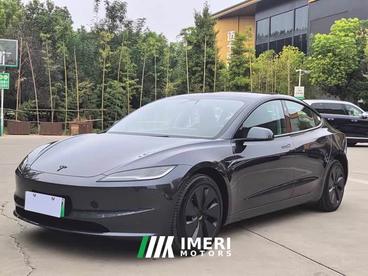 Tesla Model 3 Rear-Wheel Drive