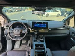 Toyota Sienna 2021 2.5L Hybrid Platinum Edition - ფოტო 7