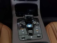 BYD Han DM-i 121KM Honor Edition - ფოტო 13