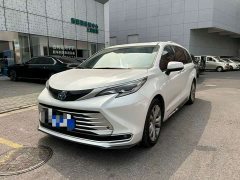 Toyota Sienna 2.5L Hybrid Platinum Edition - ფოტო 1