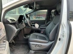 Toyota Sienna 2.5L Hybrid Platinum Edition - ფოტო 2