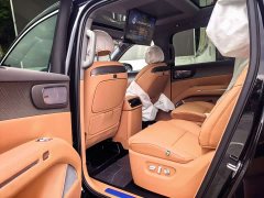 Leapmotor D19 Extended Range 500 Deluxe Edition Six-Seater - ფოტო 10