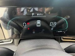 Hyundai Elantra 1.5L CVT Luxury - ფოტო 13