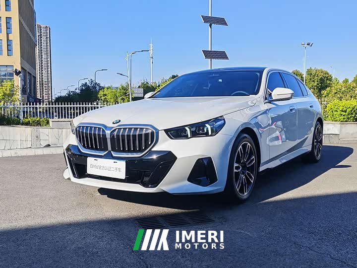 BMW 5 Series Facelift 525Li M Sport Package - ავტომობილი ჩინეთიდან