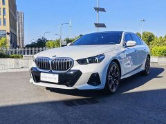BMW 5 Series Facelift 525Li M Sport Package - ფოტო 1