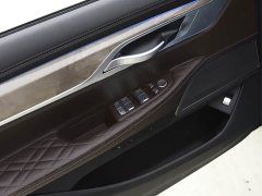 BMW 7 Series 740Li Premier Luxury Package - ფოტო 11