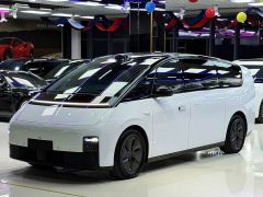 Li Auto Li Xiang MEGA 2024 Ultra - ფოტო 1