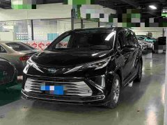 Toyota Sienna 2021 2.5L Hybrid Platinum Edition - ფოტო 1