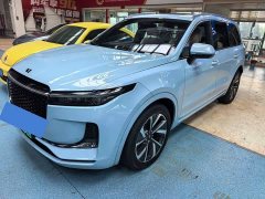 Li Auto ONE Extended Range 6-Seater - ფოტო 2