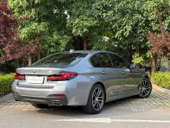 BMW 5 Series (Imported) 525i M Sport Package - ფოტო 4