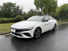 Hyundai Elantra 2023 1.5L CVT Luxury - ფოტო 1