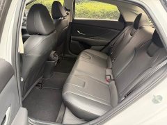 Hyundai Elantra 2023 1.5L CVT Luxury - ფოტო 4